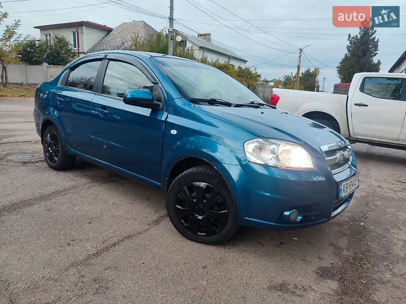 Седан Chevrolet Aveo 2008 в Дніпрі