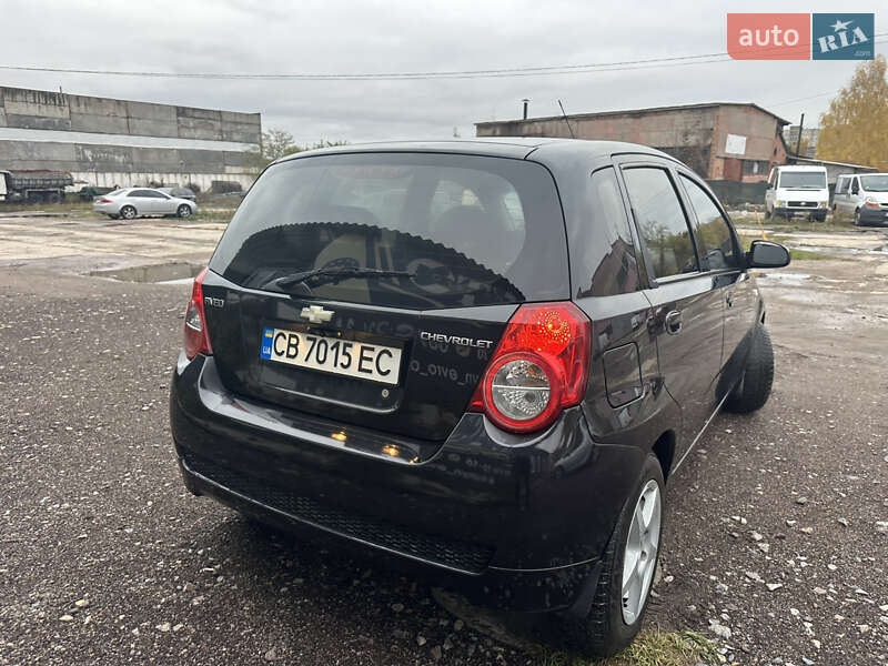 Хэтчбек Chevrolet Aveo 2009 в Нежине