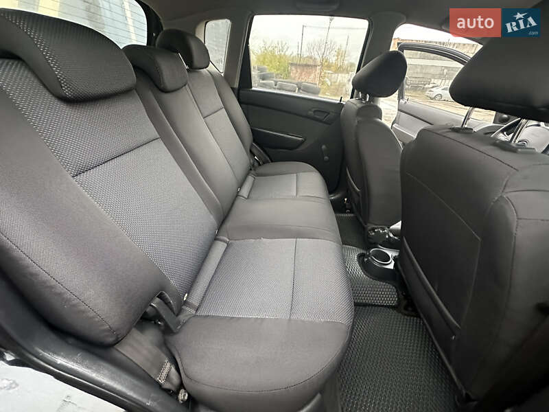 Хэтчбек Chevrolet Aveo 2009 в Нежине