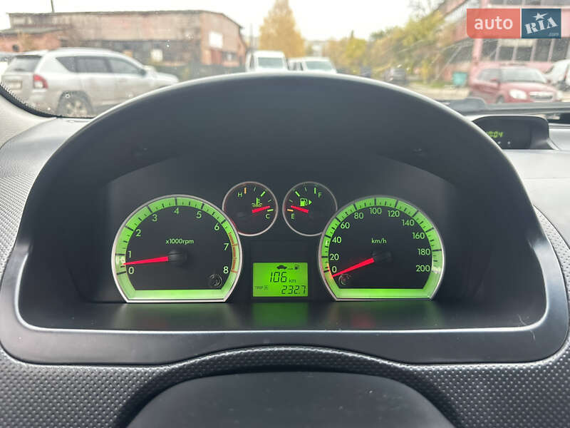 Хэтчбек Chevrolet Aveo 2009 в Нежине