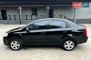 Седан Chevrolet Aveo 2011 в Кривому Розі