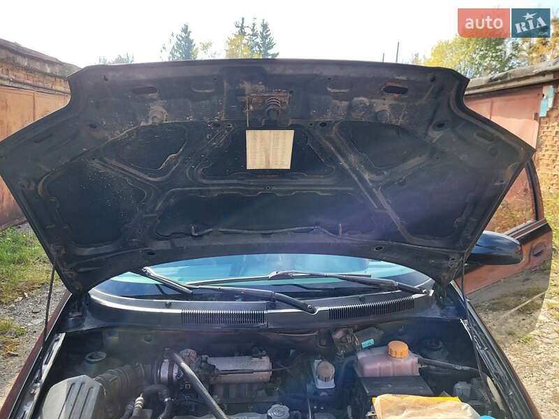 Хэтчбек Chevrolet Aveo 2005 в Хмельницком