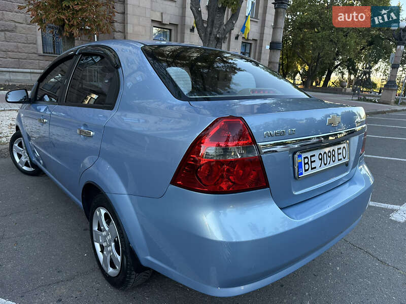 Седан Chevrolet Aveo 2007 в Николаеве