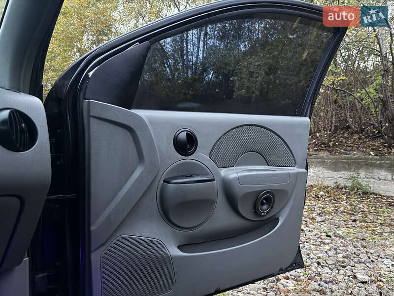 Седан Chevrolet Aveo 2005 в Киеве фото 12 Седан Chevrolet Aveo 2005 в Киеве