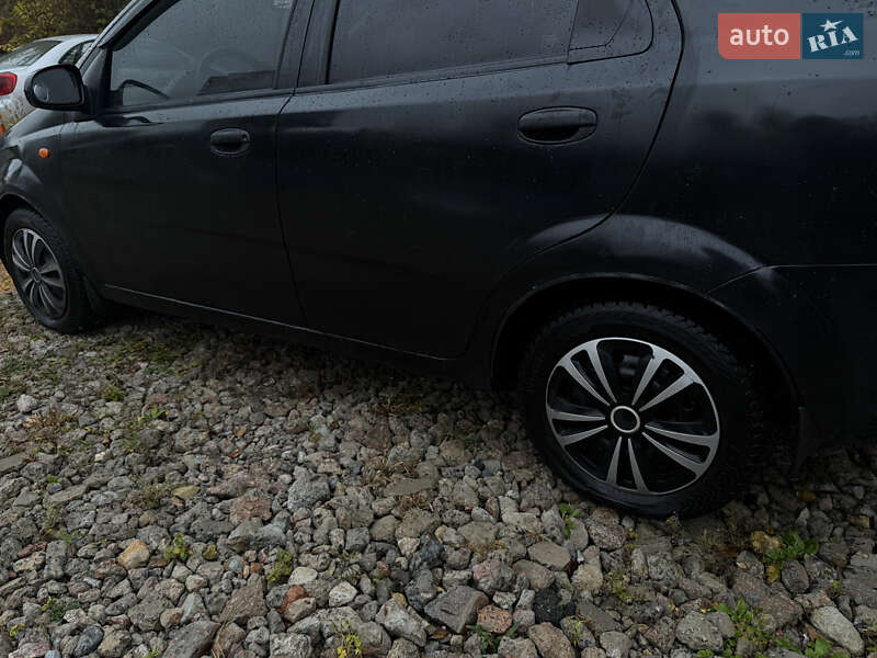 Седан Chevrolet Aveo 2005 в Киеве фото 37 Седан Chevrolet Aveo 2005 в Киеве