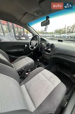 Хетчбек Chevrolet Aveo 2008 в  фото 20 Хетчбек Chevrolet Aveo 2008 в
