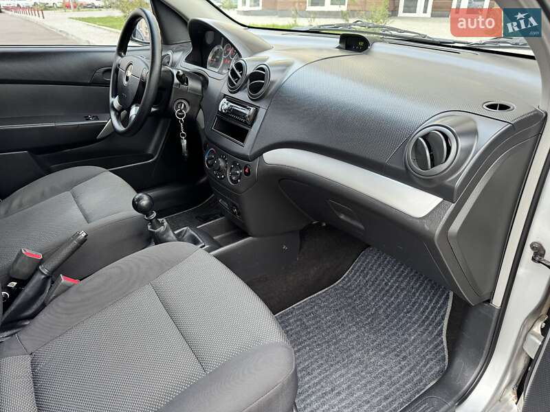 Седан Chevrolet Aveo 2007 в Миколаєві