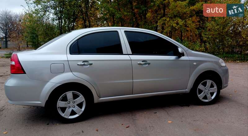 Седан Chevrolet Aveo 2007 в Чернигове