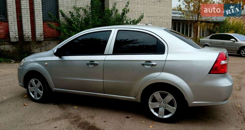 Седан Chevrolet Aveo 2007 в Чернигове