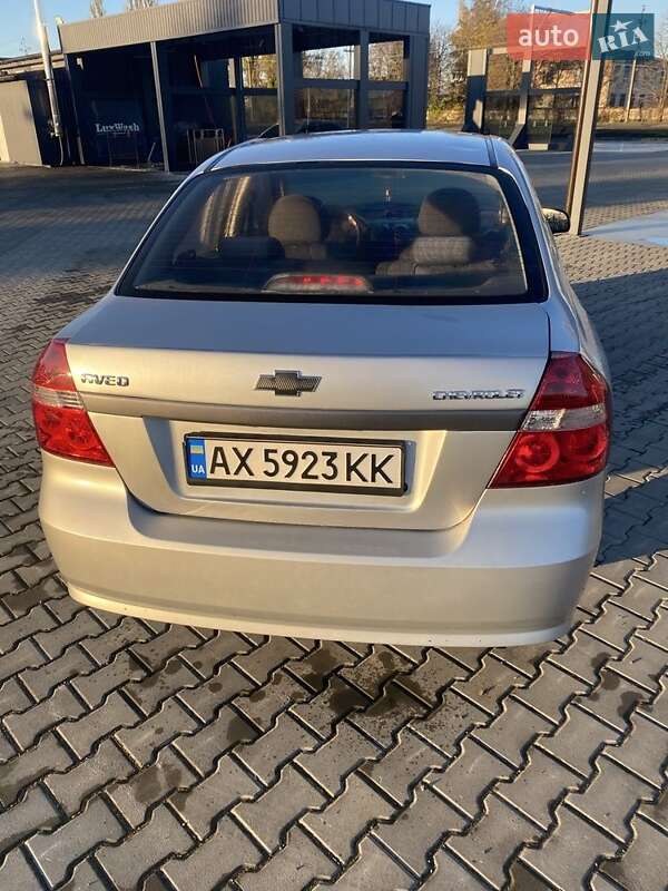 Седан Chevrolet Aveo 2011 в Николаеве