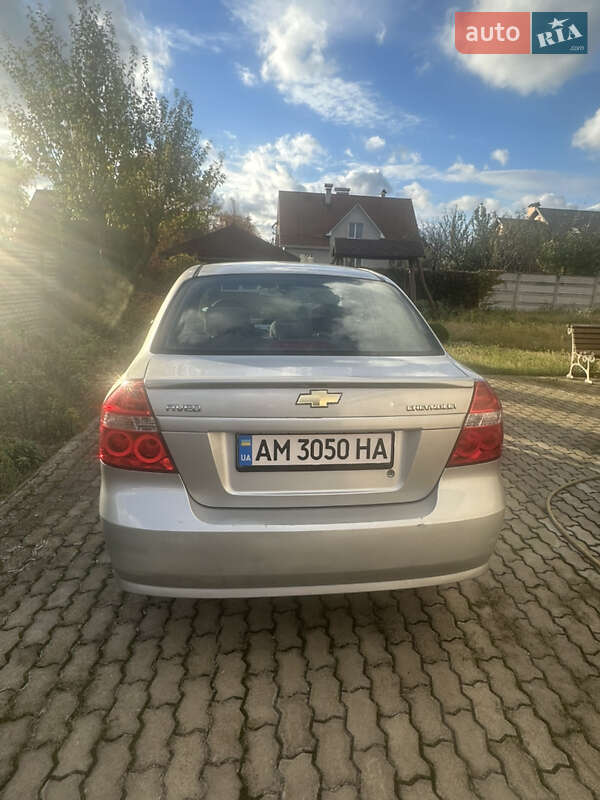 Седан Chevrolet Aveo 2008 в Житомирі
