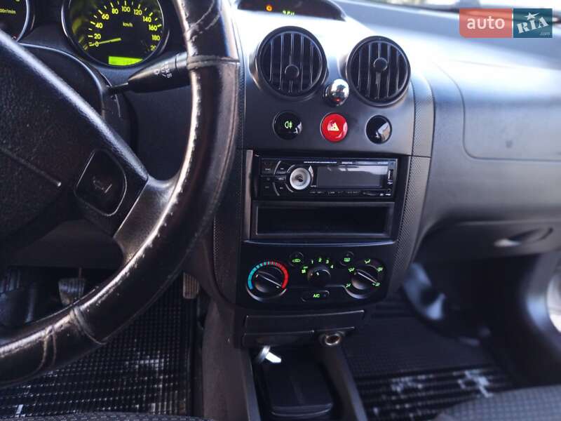 Хэтчбек Chevrolet Aveo 2006 в Коломые