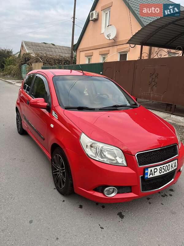 Хетчбек Chevrolet Aveo 2008 в Запоріжжі