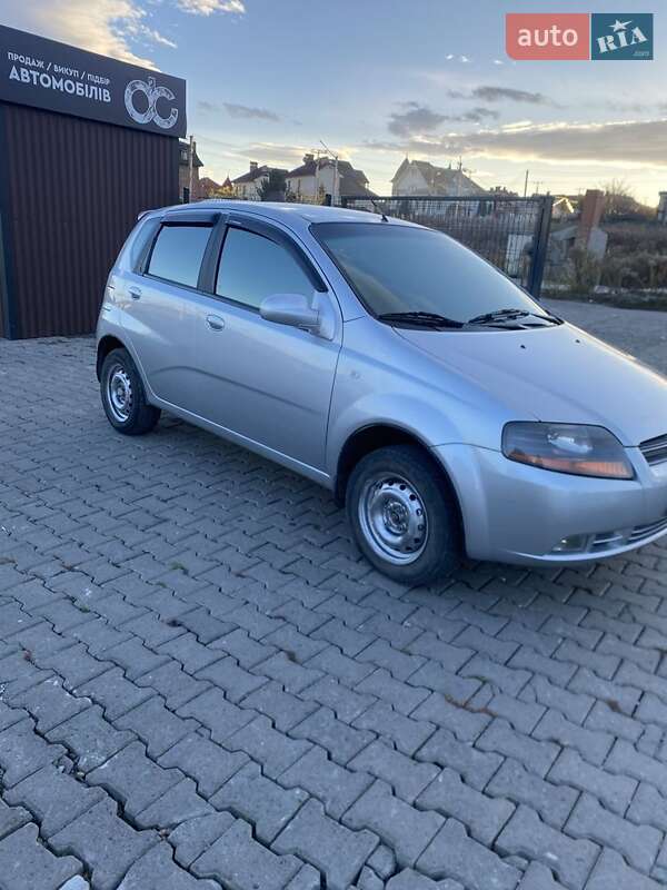 Хетчбек Chevrolet Aveo 2007 в Чернівцях фото Хетчбек Chevrolet Aveo 2007 в Чернівцях