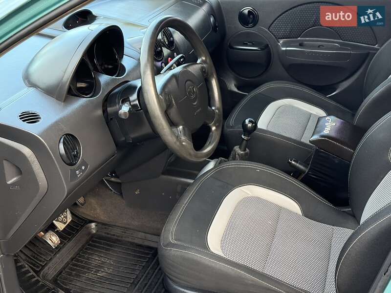 Седан Chevrolet Aveo 2005 в Николаеве фото 7 Седан Chevrolet Aveo 2005 в Николаеве