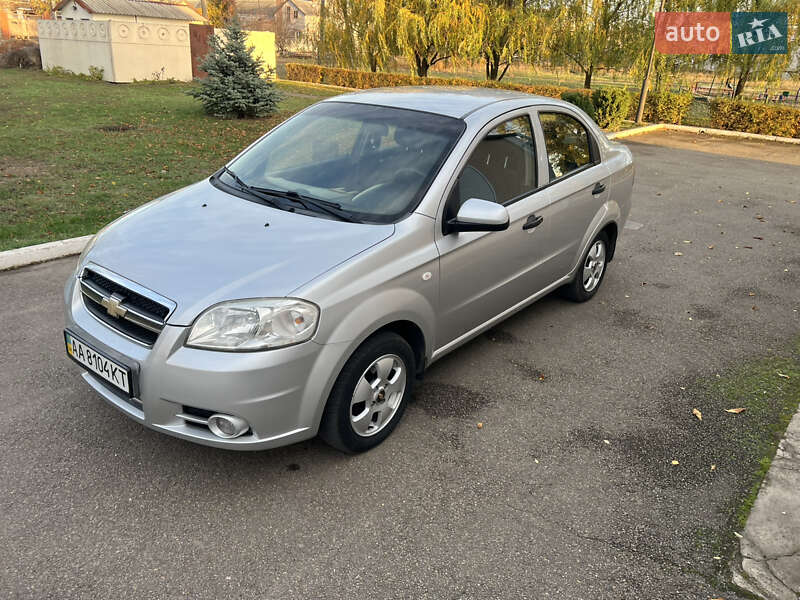 Седан Chevrolet Aveo 2011 в Апостолово