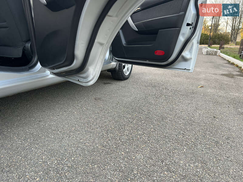 Седан Chevrolet Aveo 2011 в Апостолово