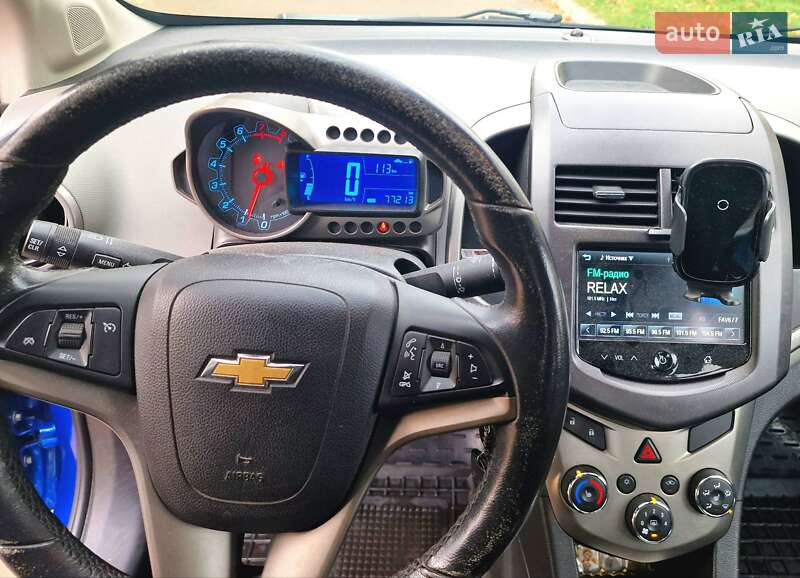 Седан Chevrolet Aveo 2014 в Києві