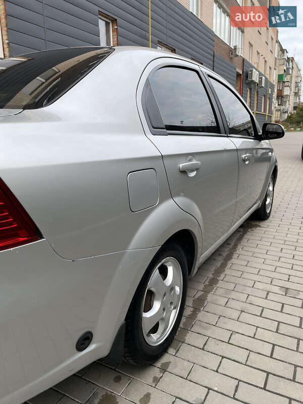 Седан Chevrolet Aveo 2007 в Полонном