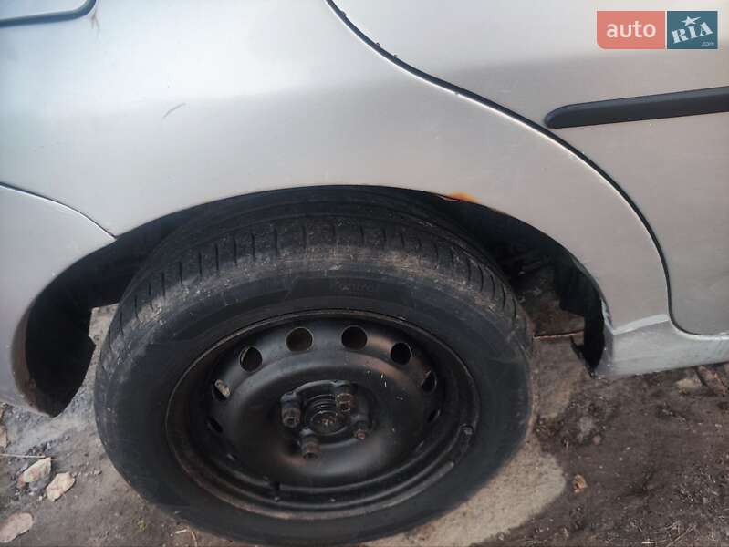 Хэтчбек Chevrolet Aveo 2005 в Виннице