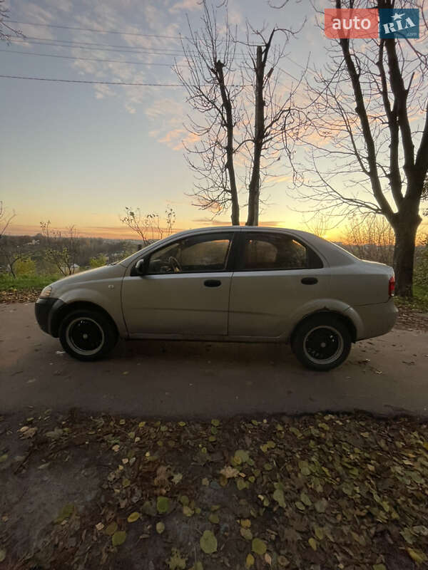 Седан Chevrolet Aveo 2005 в Житомирі