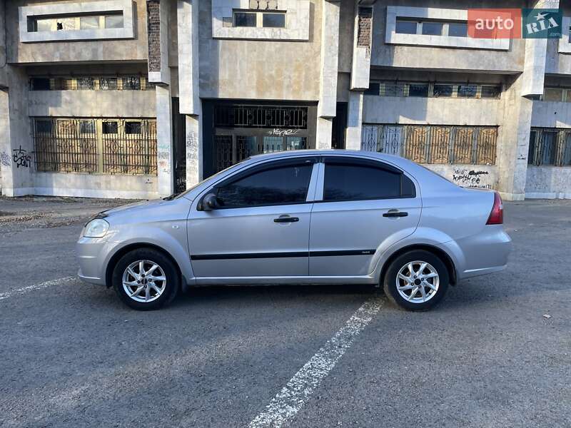 Седан Chevrolet Aveo 2006 в Ивано-Франковске