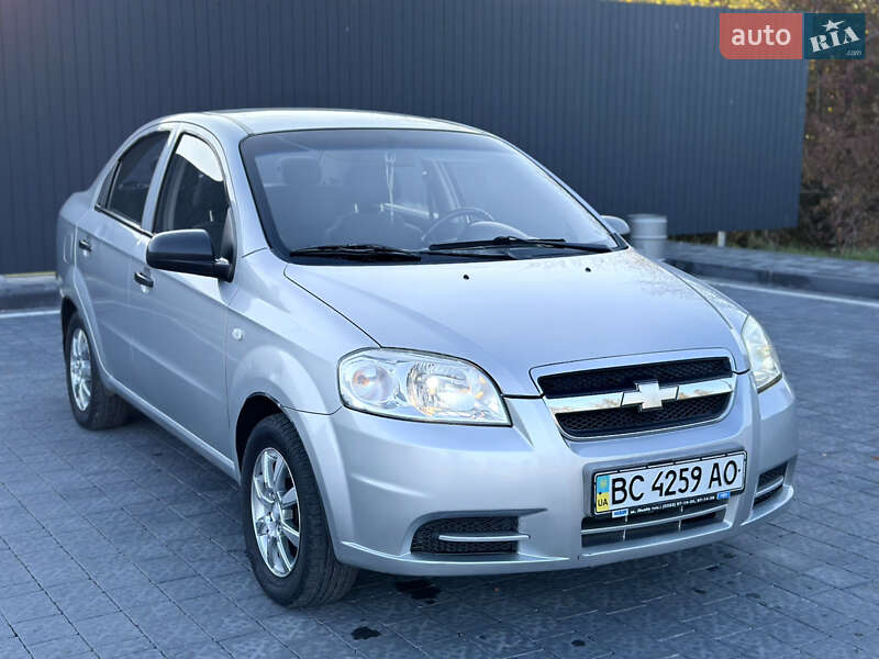 Седан Chevrolet Aveo 2006 в Самборе
