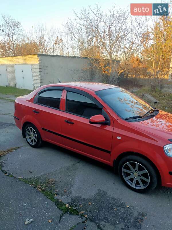 Седан Chevrolet Aveo 2008 в Кременчуге