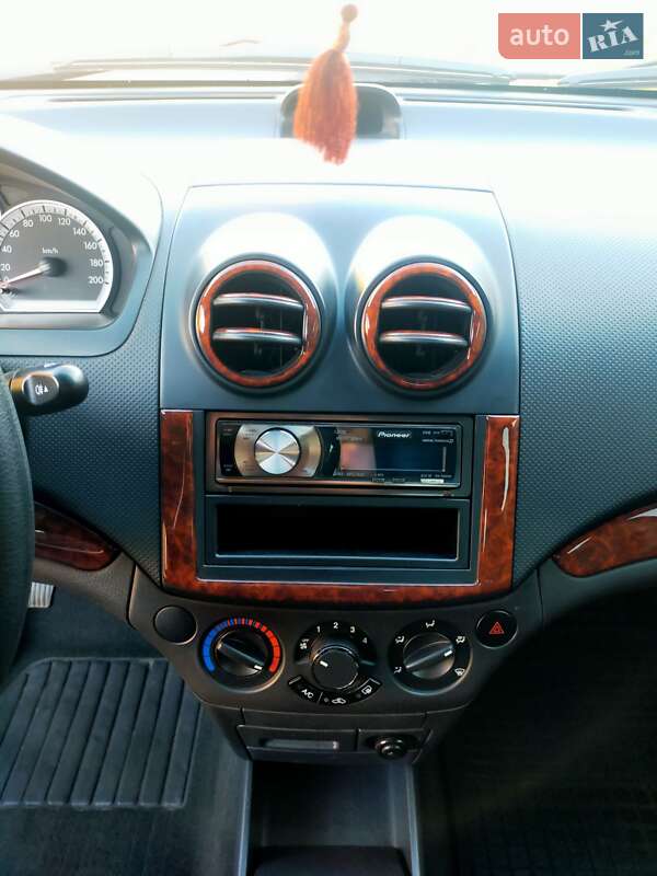 Седан Chevrolet Aveo 2008 в Кременчуге