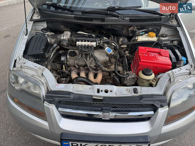 Хэтчбек Chevrolet Aveo 2007 в Киеве фото 45 Хэтчбек Chevrolet Aveo 2007 в Киеве