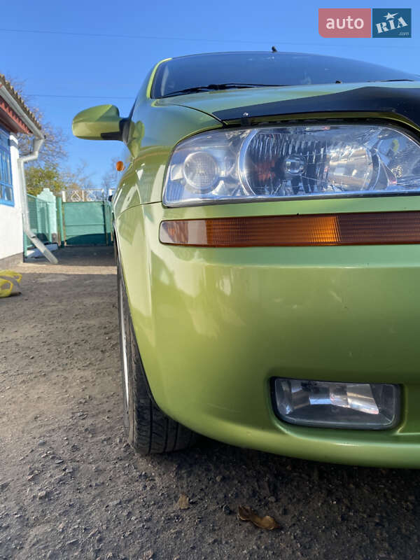 Седан Chevrolet Aveo 2005 в Николаеве фото 2 Седан Chevrolet Aveo 2005 в Николаеве