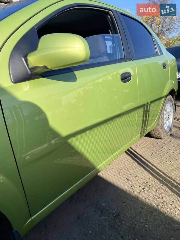 Седан Chevrolet Aveo 2005 в Николаеве фото 4 Седан Chevrolet Aveo 2005 в Николаеве