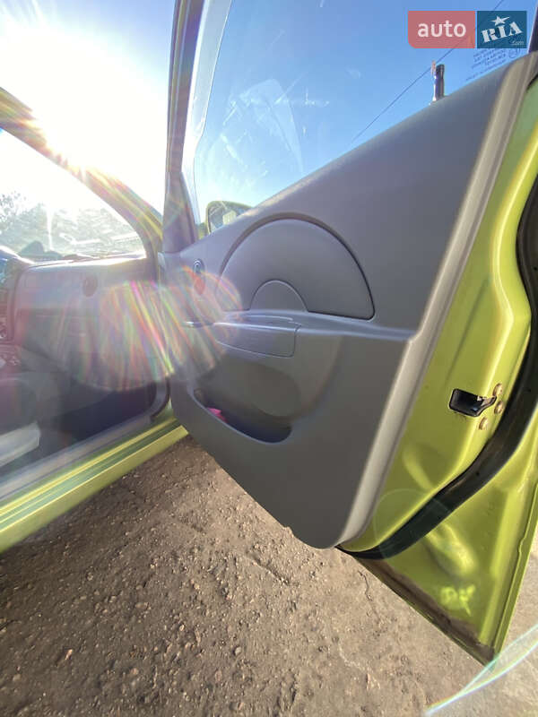 Седан Chevrolet Aveo 2005 в Николаеве фото 23 Седан Chevrolet Aveo 2005 в Николаеве