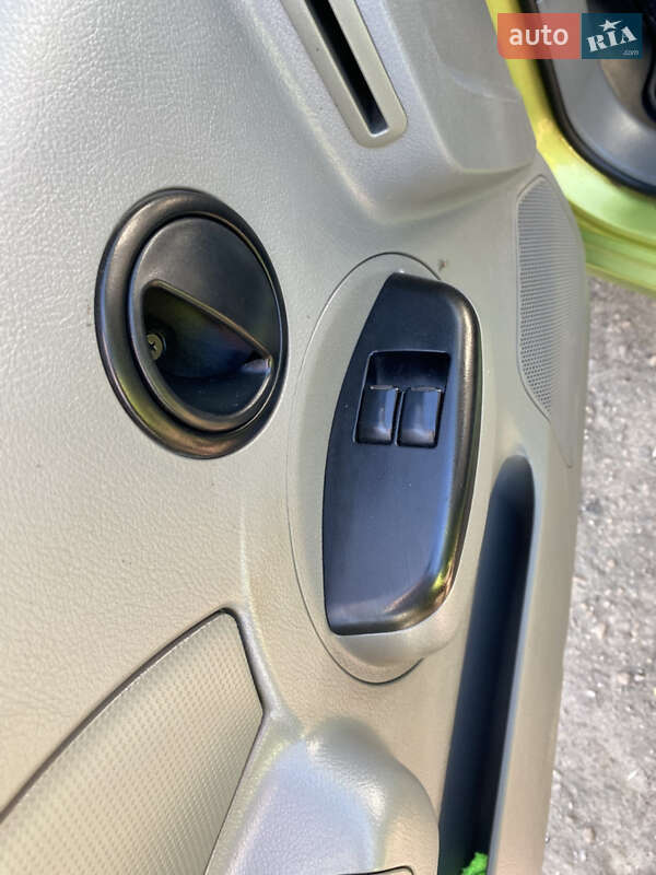 Седан Chevrolet Aveo 2005 в Николаеве фото 33 Седан Chevrolet Aveo 2005 в Николаеве