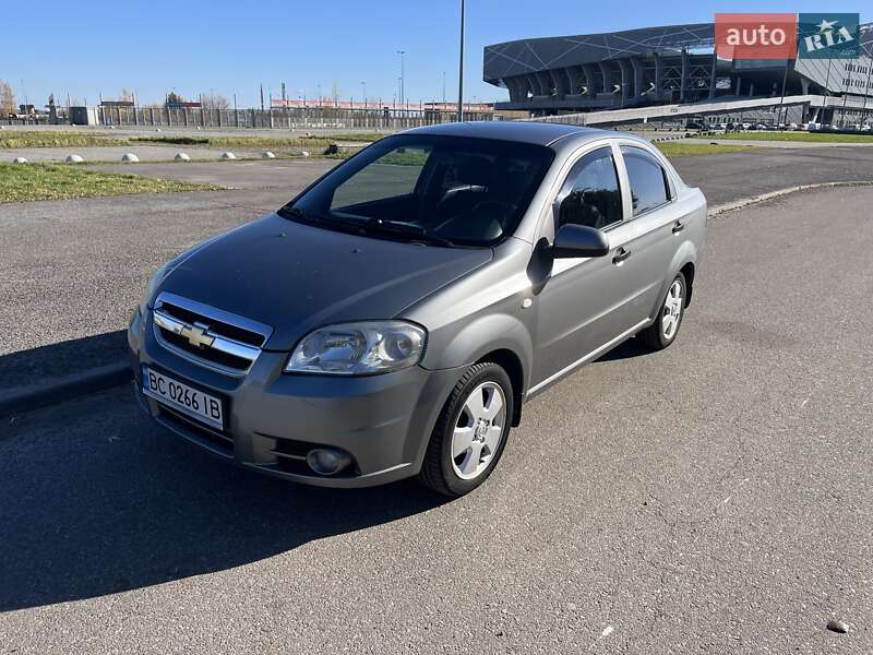 Седан Chevrolet Aveo 2009 в Львове