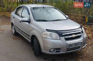 Седан Chevrolet Aveo 2007 в Ровно