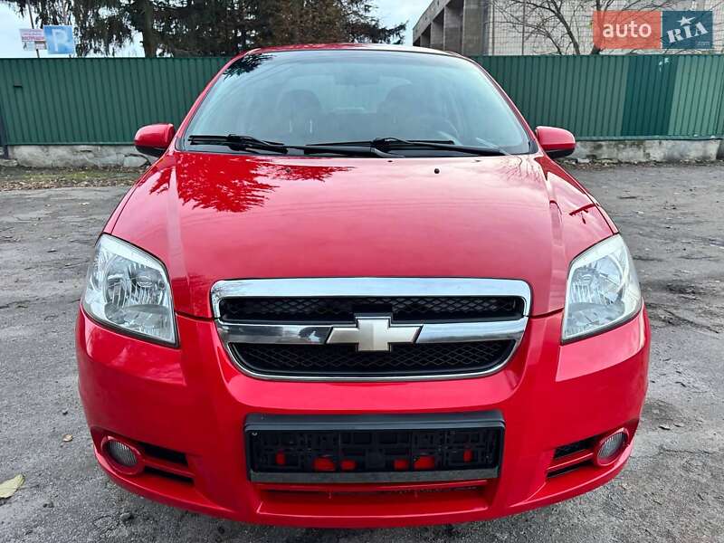 Седан Chevrolet Aveo 2011 в Охтирці