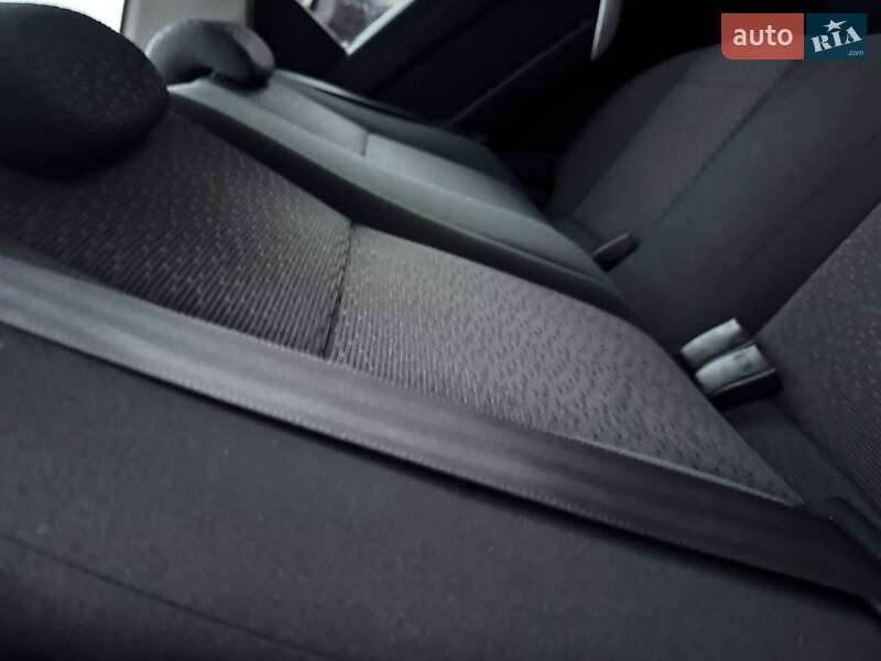 Седан Chevrolet Aveo 2011 в Охтирці