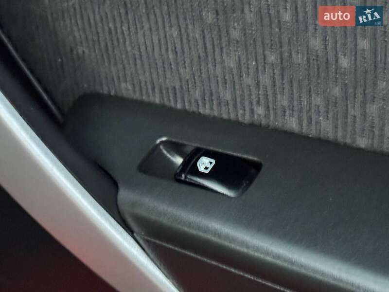 Седан Chevrolet Aveo 2011 в Охтирці