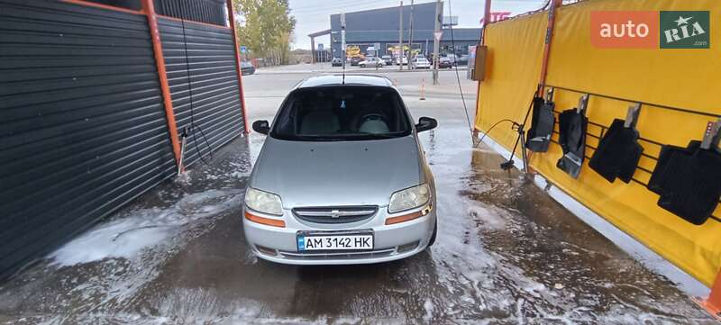 Chevrolet Aveo 2004