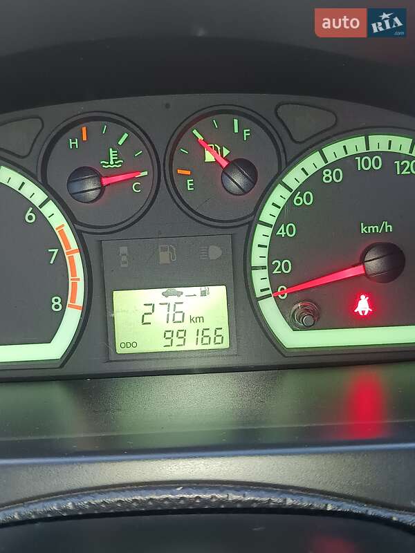 Седан Chevrolet Aveo 2006 в Чернігові