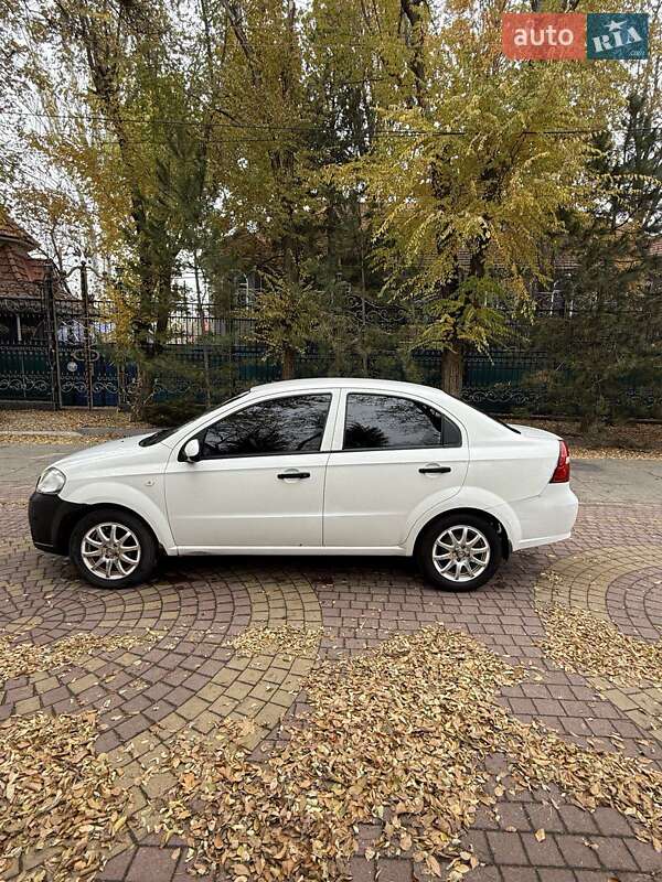 Седан Chevrolet Aveo 2008 в Запорожье