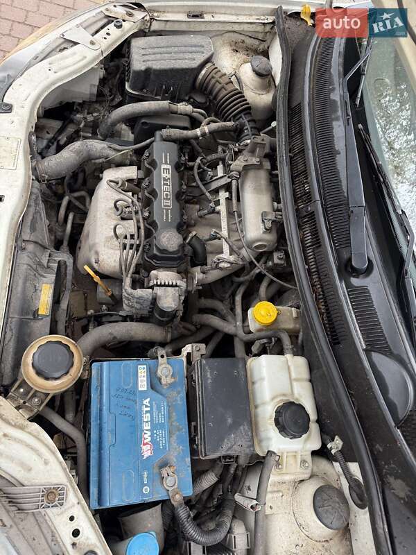 Седан Chevrolet Aveo 2008 в Запорожье