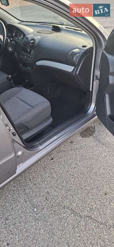 Седан Chevrolet Aveo 2008 в Запорожье