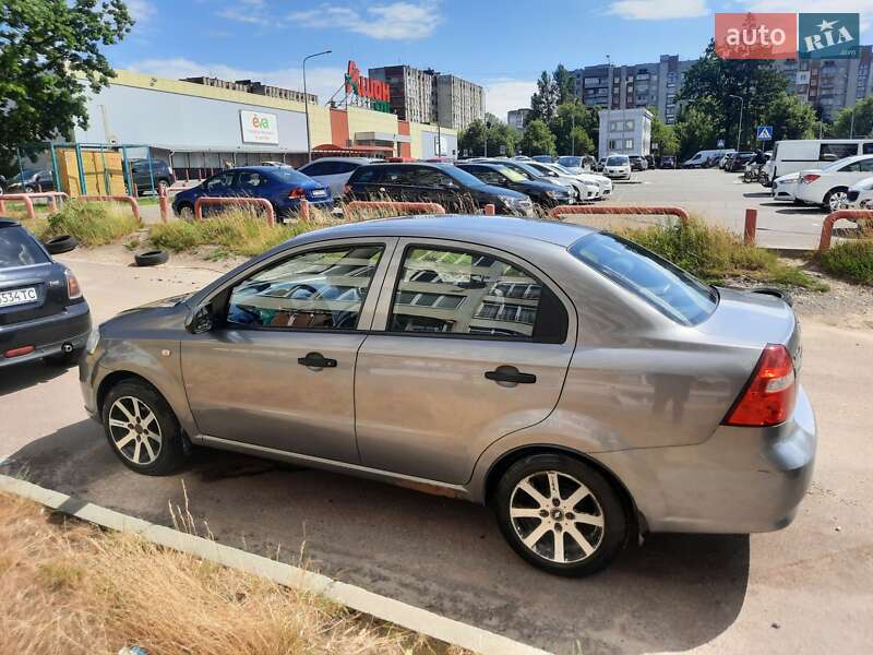 Седан Chevrolet Aveo 2007 в Львові