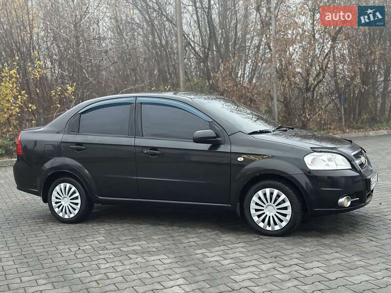 Седан Chevrolet Aveo 2008 в Хмельницькому