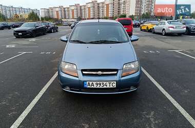 Хэтчбек Chevrolet Aveo 2007 в Киеве