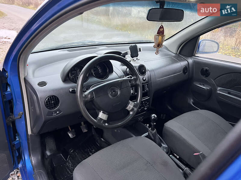 Седан Chevrolet Aveo 2005 в Изяславе
