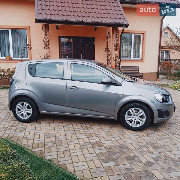 Хетчбек Chevrolet Aveo 2012 в Луцьку
