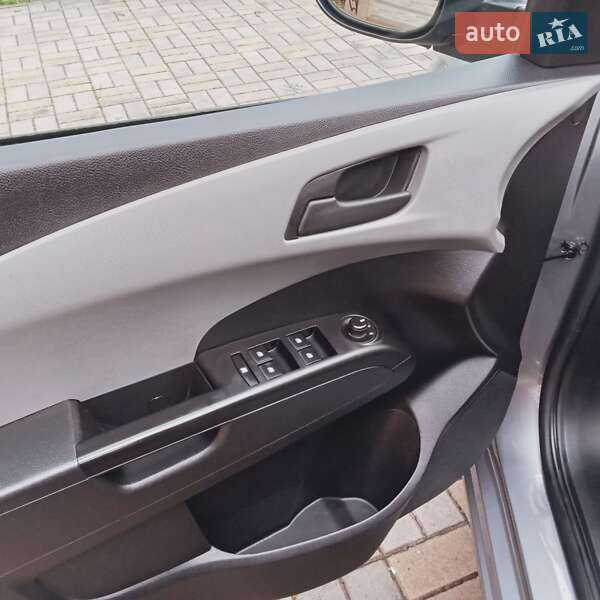 Хетчбек Chevrolet Aveo 2012 в Луцьку
